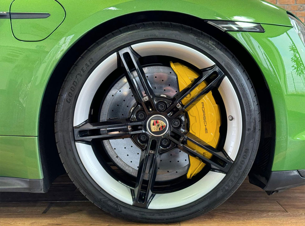Alloy Wheel Refurbishment Alloy Wheel Refurbishment